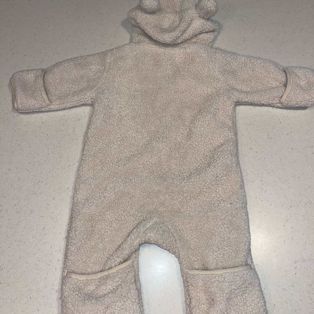 Hanna Andersson Onesie - Cream Fleece w/ Hood + Ears - Picture 5 of 6